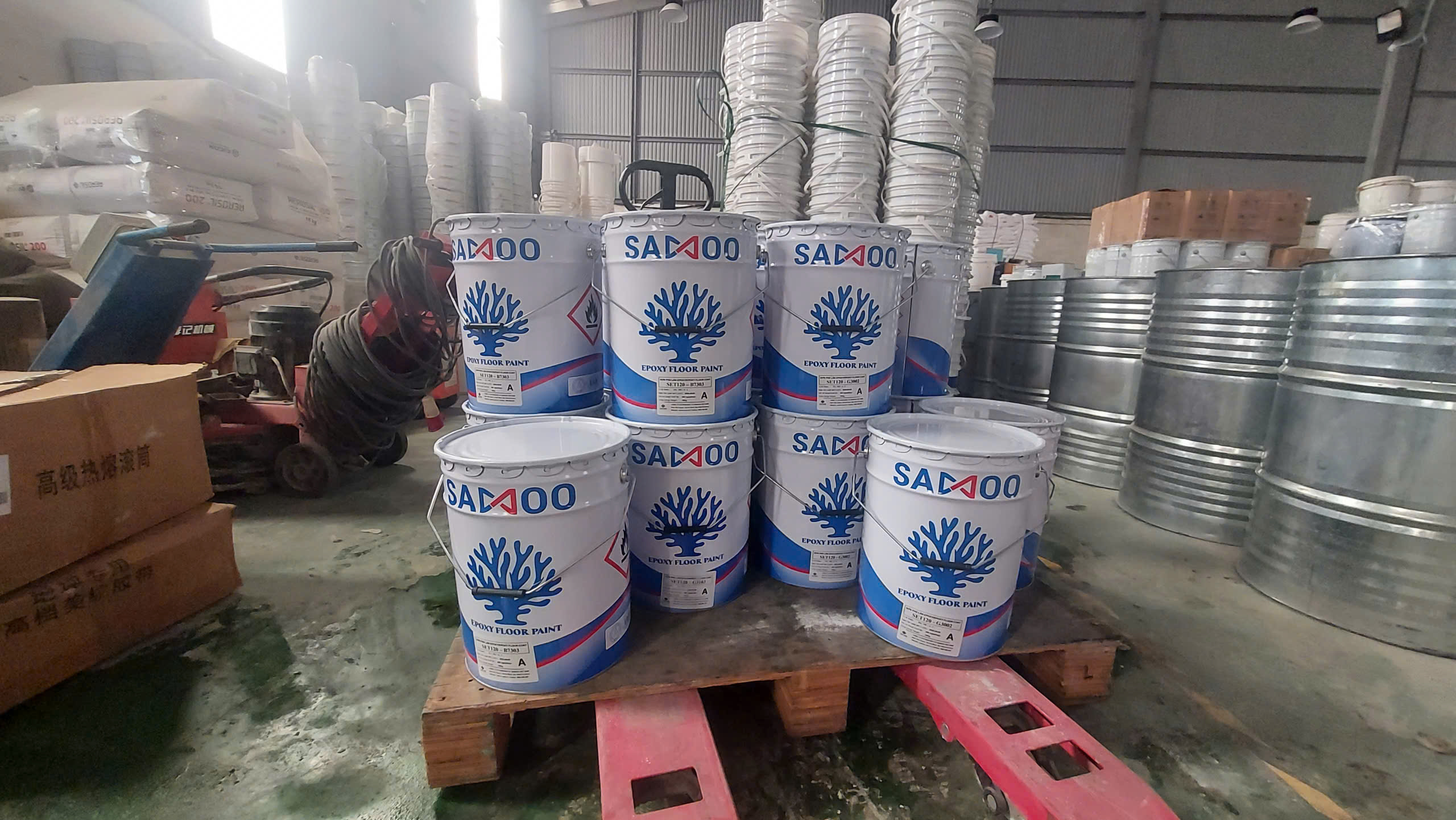 SAU KHI THI CÔNG SÀN EPOXY CẦN LƯU Ý NHỮNG GÌ?