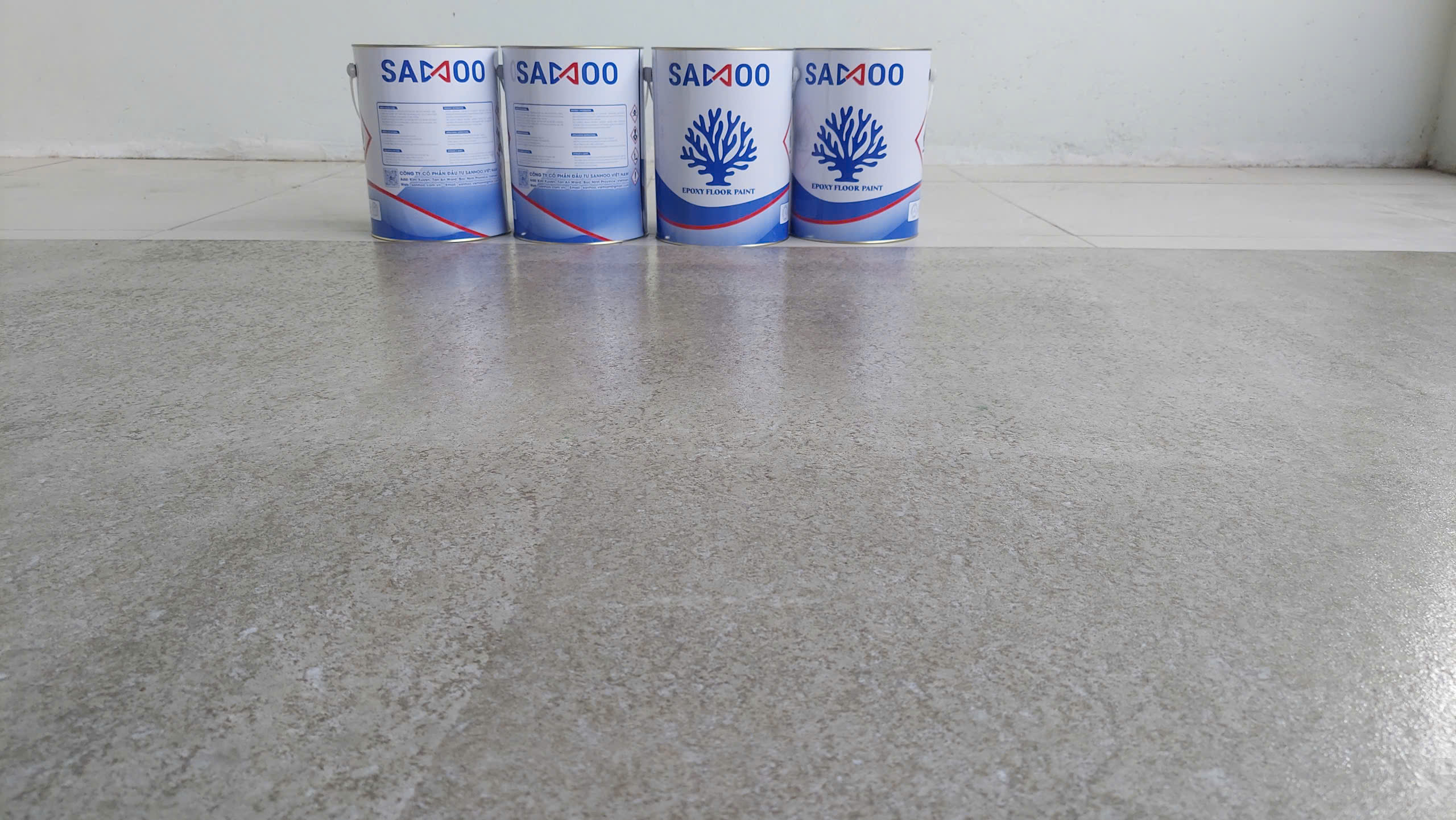 Giải pháp sơn epoxy cho khu vực thường xuyên dính dầu mỡ – Lựa chọn đúng để sàn bền lâu