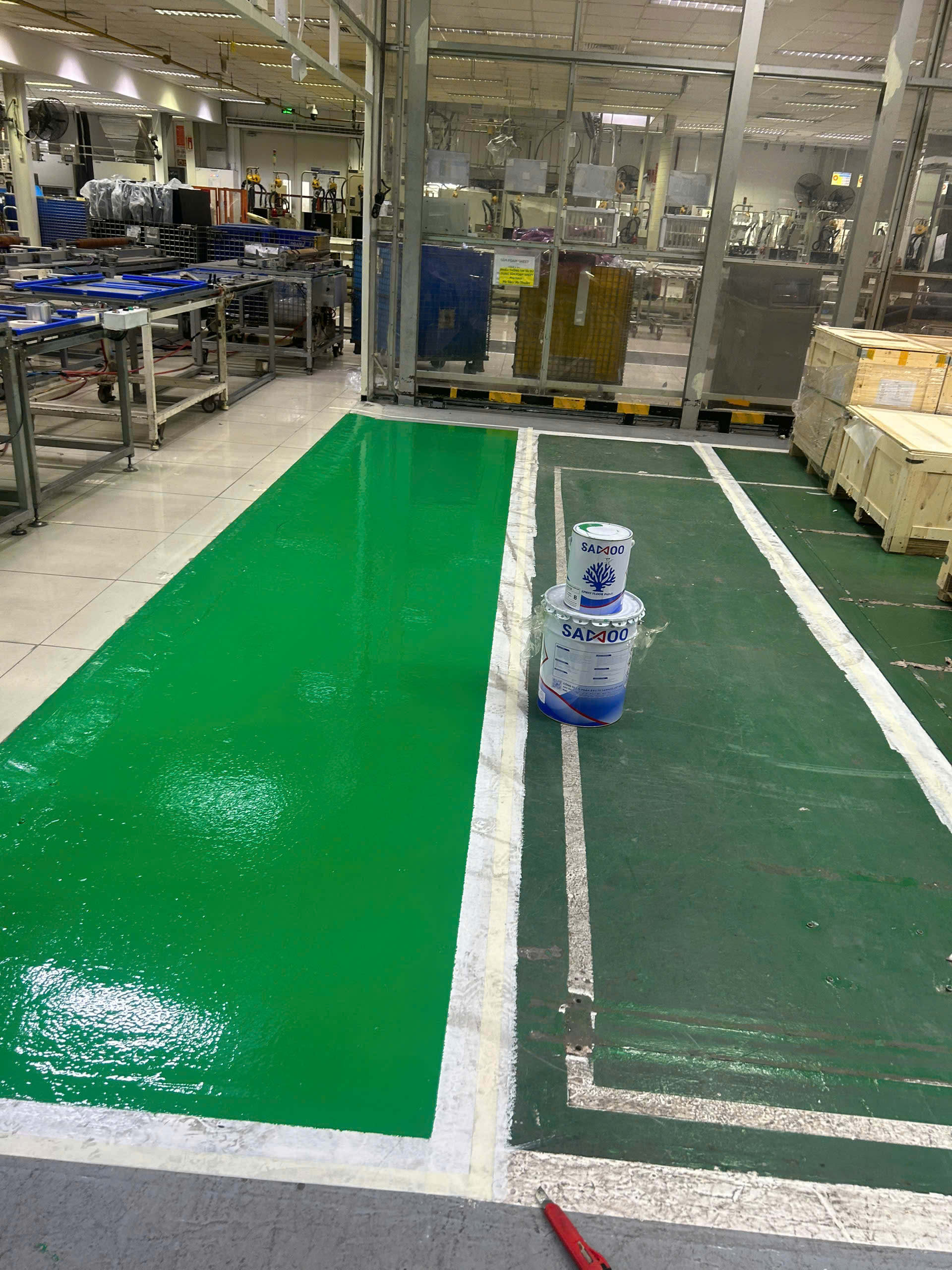 Chi phí thi công sàn epoxy phụ thuộc vào những yếu tố nào?