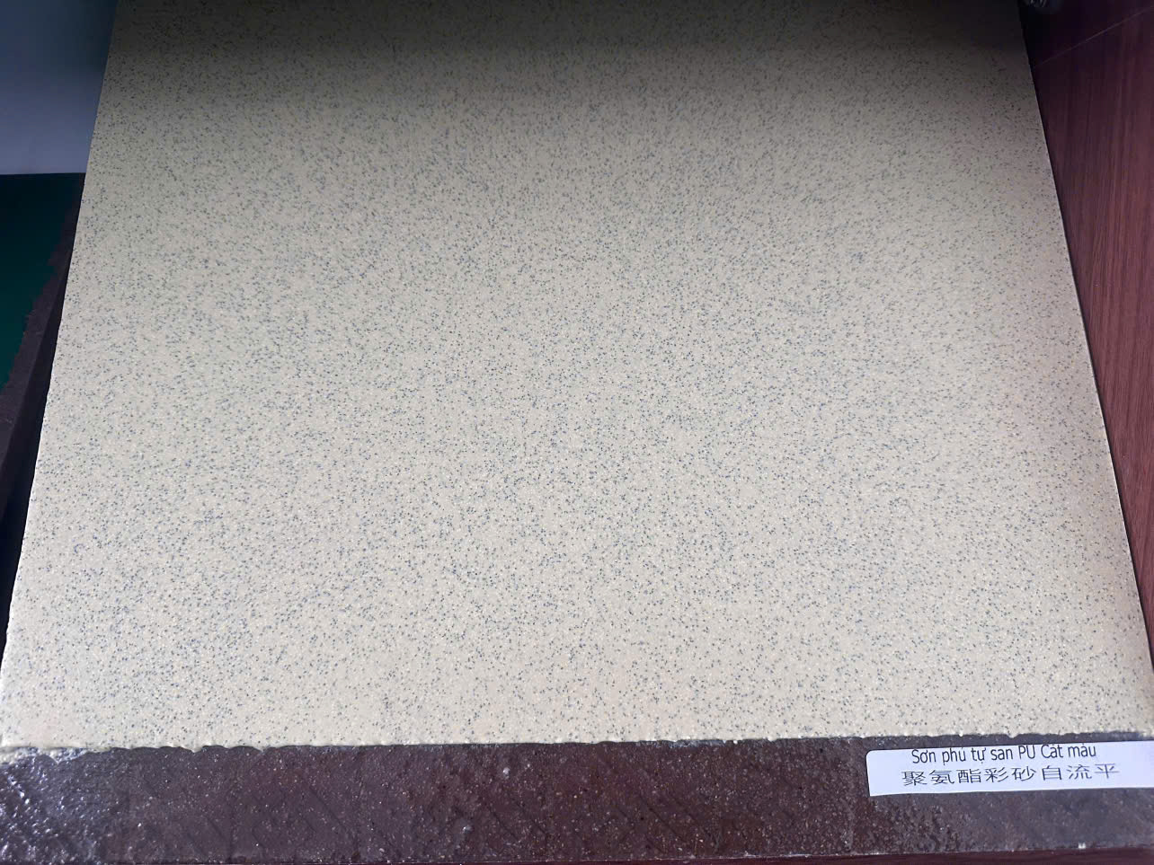 Sơn tự san PU cát màu – Giải pháp sàn đẹp, bền cho không gian cao cấp