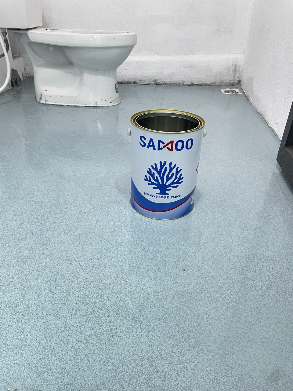 TEST ĐỘ TRƠN TRƯỢT TRÊN SÀN TERRAZZO NHÀ VỆ SINH – YẾU TỐ KHÔNG THỂ BỎ QUA